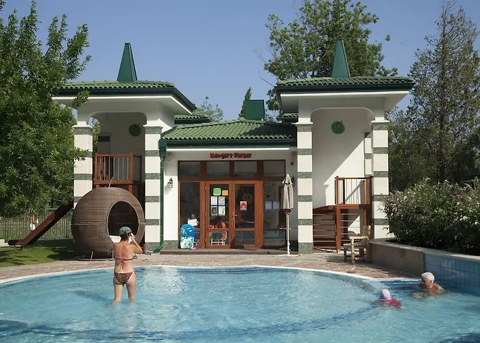 Emerald & Station touristique