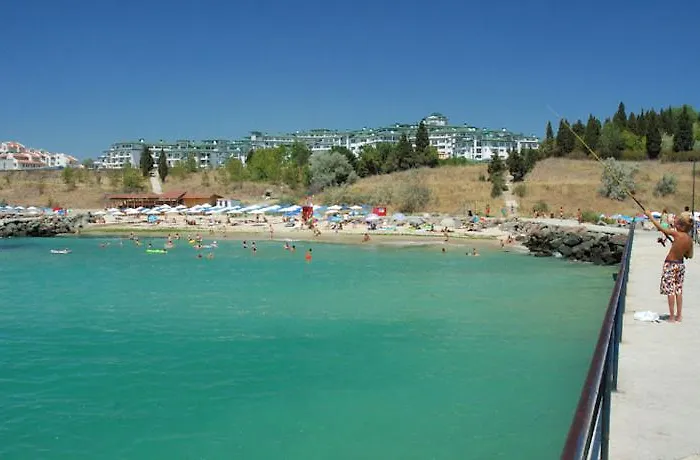 Emerald & Station touristique