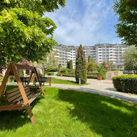 Apartments In Emerald Beach And Spa Resort アパートホテル 5*