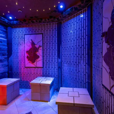 Semesteranläggning (resort) Emerald &