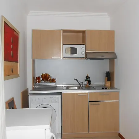 アパートホテル Apartments In Emerald Beach And Spa Resort 5*