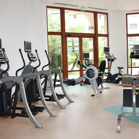 Apartments In Emerald Beach And Spa Resort アパートホテル 5*