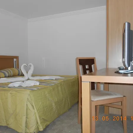 Apartments In Emerald Beach And Spa Resort ラヴダ
